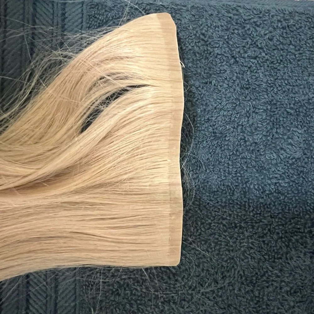 Foxy Locks Platinum Hair Extensions - Picture 5 of 7